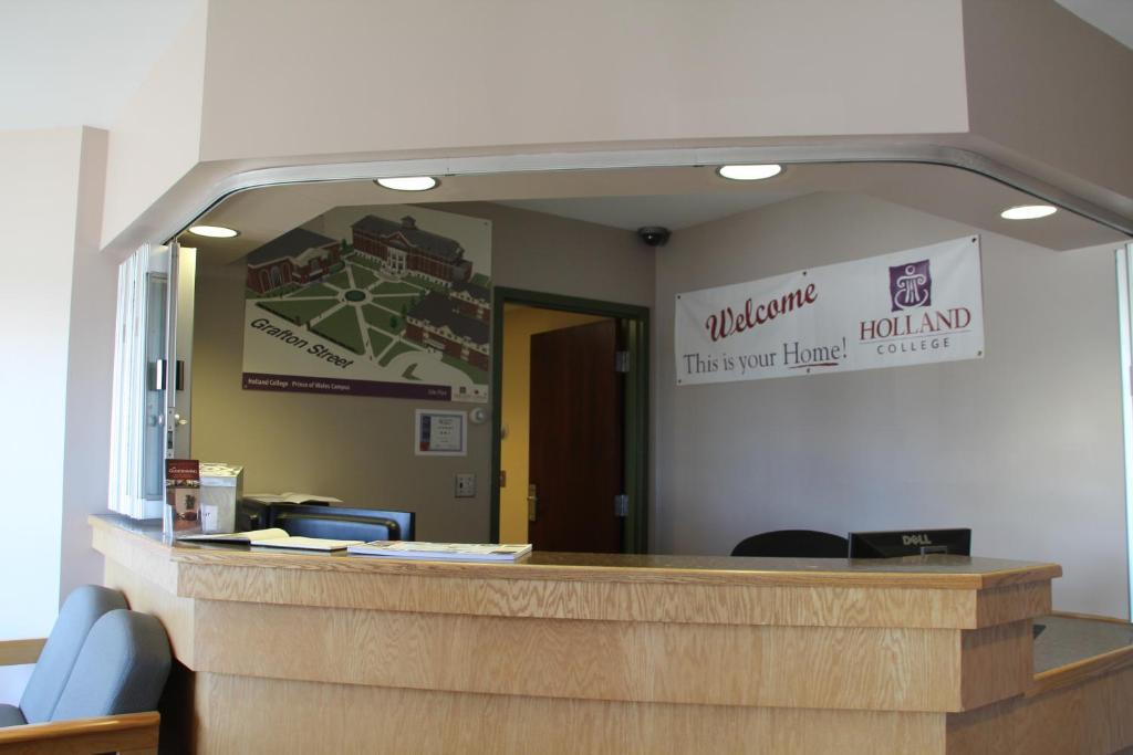 Glendenning Hall At Holland College ชาร์ลอตต์ทาวน์ ภายนอก รูปภาพ