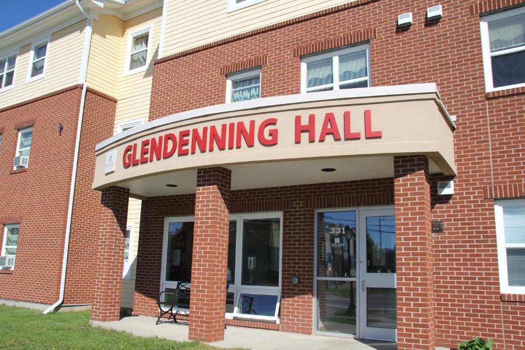Glendenning Hall At Holland College ชาร์ลอตต์ทาวน์ ภายนอก รูปภาพ