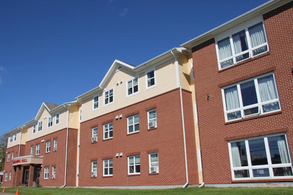 Glendenning Hall At Holland College ชาร์ลอตต์ทาวน์ ภายนอก รูปภาพ